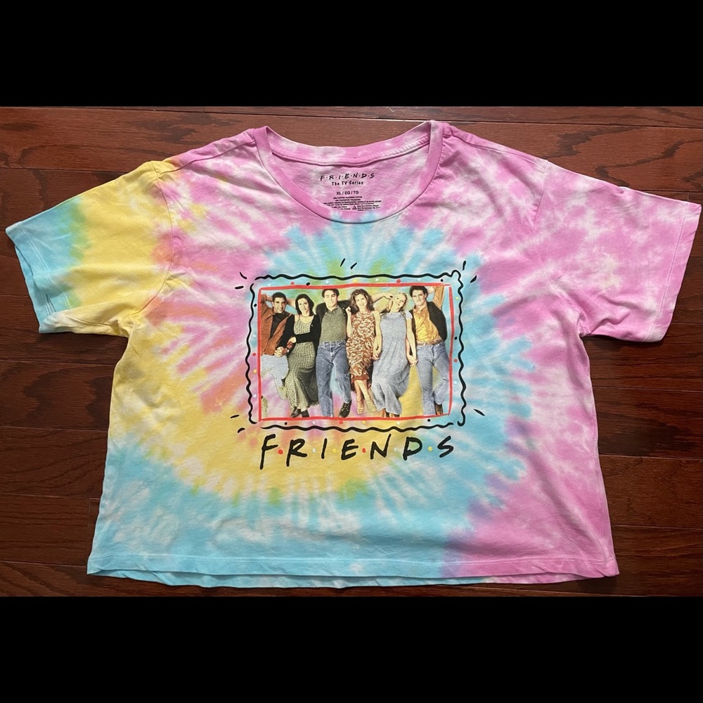 Friends women tye dye cropped t-shirt
